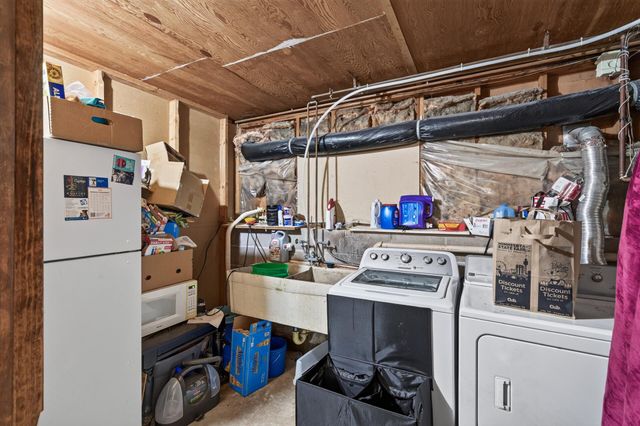 2280 Shryer Avenue E, North Saint Paul, MN 55109