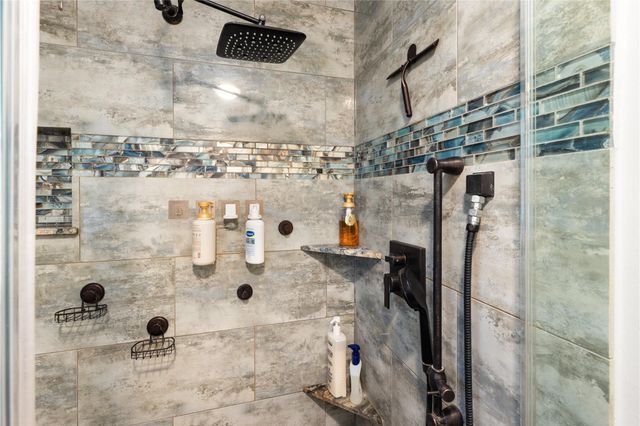 2055 Shadow Rock Drive, Houston, TX 77339
