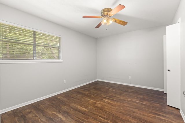 2055 Shadow Rock Drive, Houston, TX 77339
