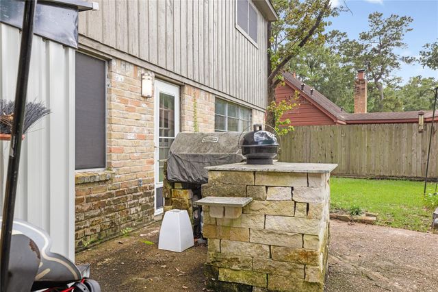 2055 Shadow Rock Drive, Houston, TX 77339