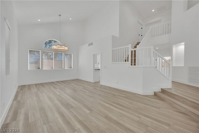 9205 Spruce Mountain Way, Las Vegas, NV 89134