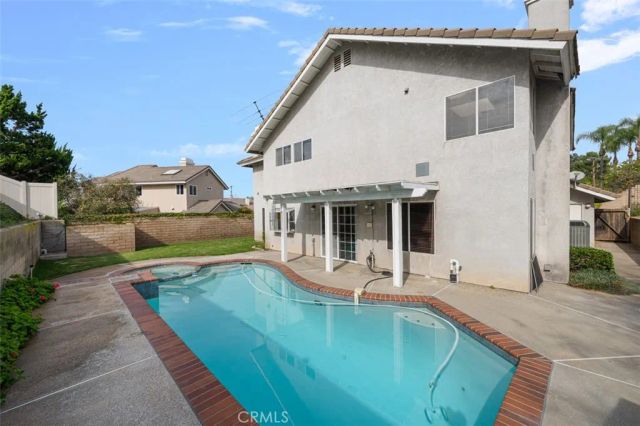 16640 Cresta Bella Circle, Yorba Linda, CA 92886