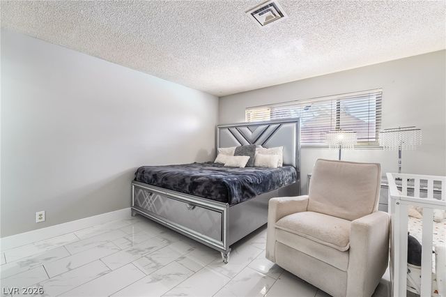 3983 Redwood Street, Las Vegas, NV 89103