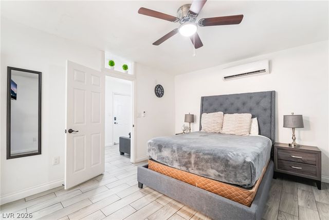 3983 Redwood Street, Las Vegas, NV 89103