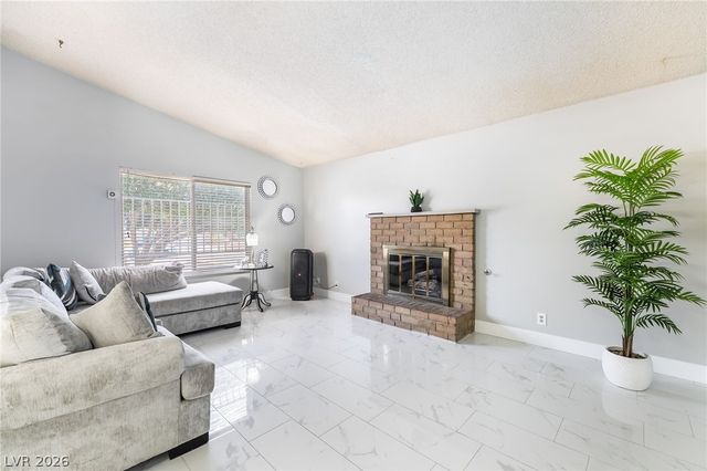 3983 Redwood Street, Las Vegas, NV 89103
