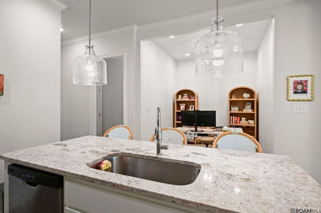 8140 Stonelake Circle East Ave, Baton Rouge, LA 70820