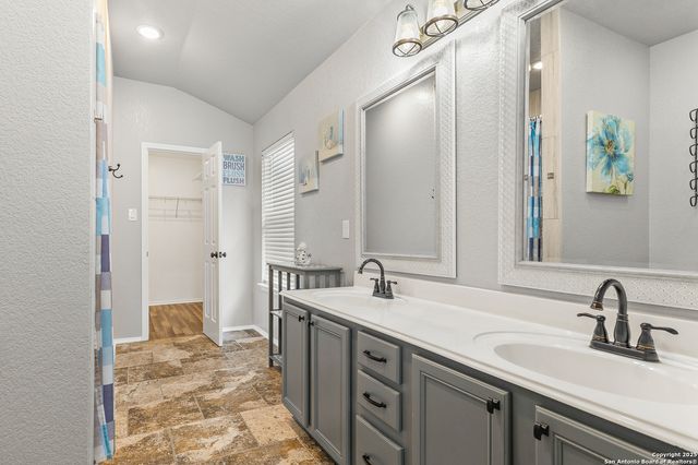 5640 Poppy Seed Run, Leon Valley, TX 78238