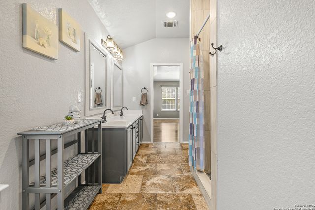 5640 Poppy Seed Run, Leon Valley, TX 78238