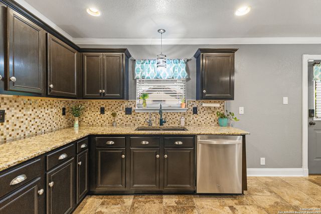 5640 Poppy Seed Run, Leon Valley, TX 78238