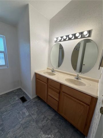 140 W Pioneer 170, Redlands, CA 92374