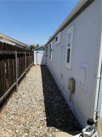 140 W Pioneer 170, Redlands, CA 92374