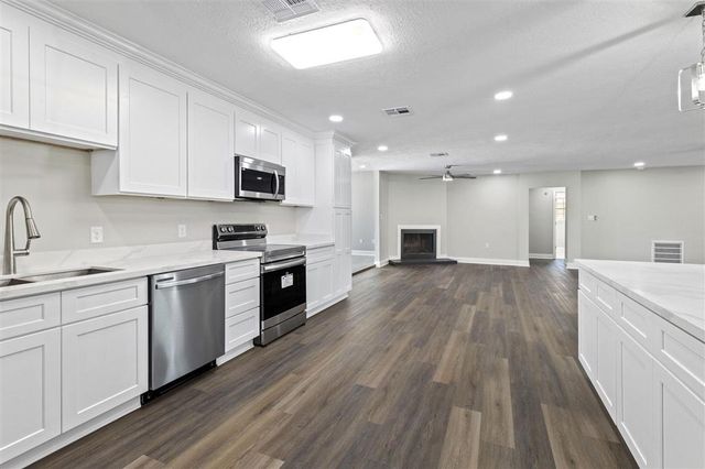 4125 Mary Ann Lane, Lake Charles, LA 70605