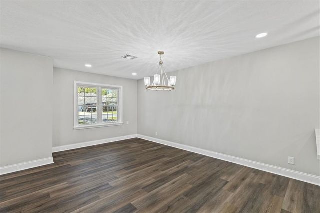 4125 Mary Ann Lane, Lake Charles, LA 70605