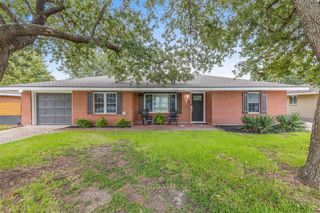 4125 Mary Ann Lane, Lake Charles, LA 70605