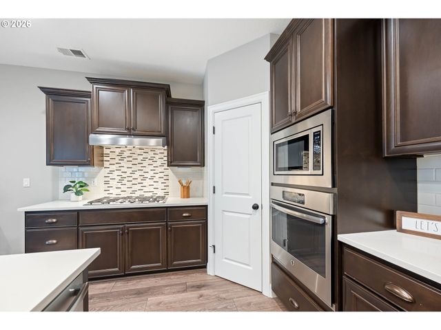 16992 Nw TRILLIUM St, Portland, OR 97229