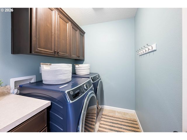 16992 Nw TRILLIUM St, Portland, OR 97229