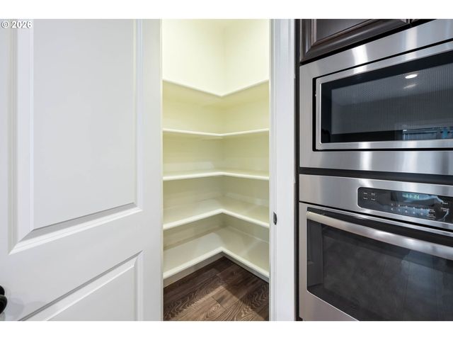 16992 Nw TRILLIUM St, Portland, OR 97229