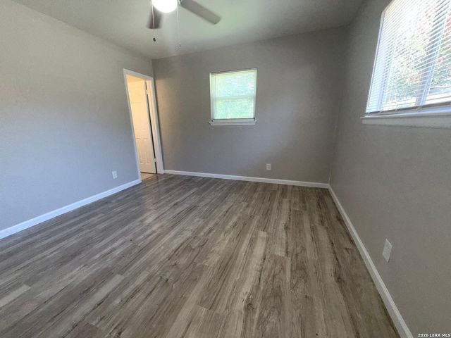 4911 TENNYSON DR, San Antonio, TX 78217