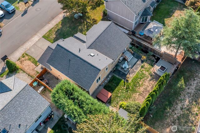 21646 SE 239th Place, Maple Valley, WA 98038