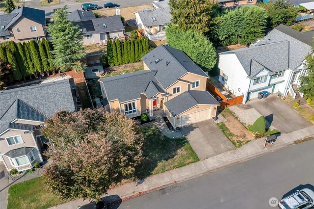 21646 SE 239th Place, Maple Valley, WA 98038