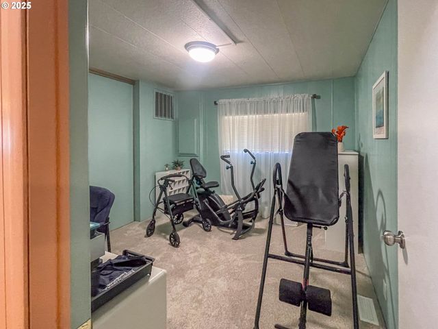73 DANITA Ln, Roseburg, OR 97470