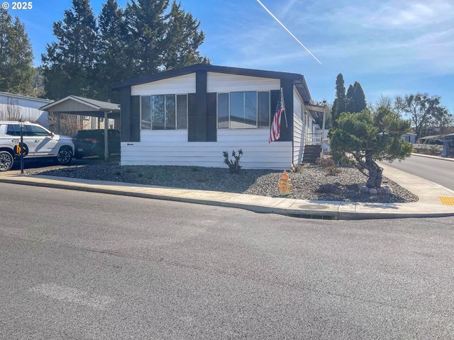 73 DANITA Ln, Roseburg, OR 97470
