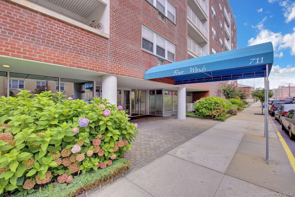 711 Shore Road 1N, Long Beach, NY 11561 — photo 4