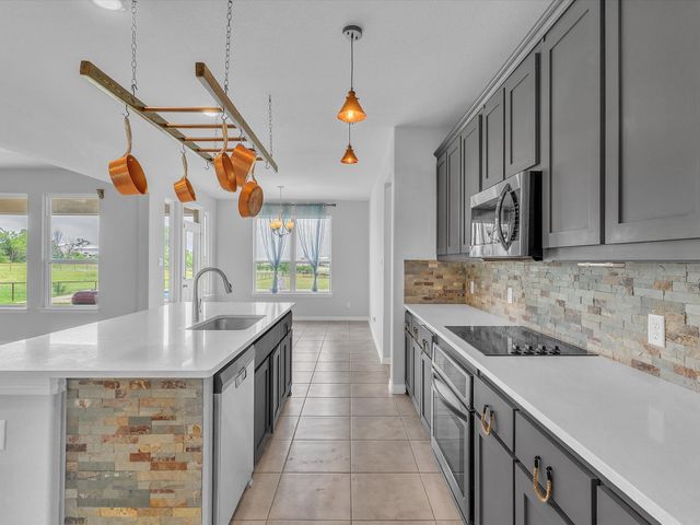 1013 Northern Oaks Court, Springtown, TX 76082