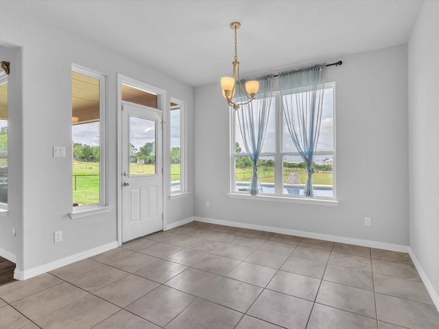 1013 Northern Oaks Court, Springtown, TX 76082