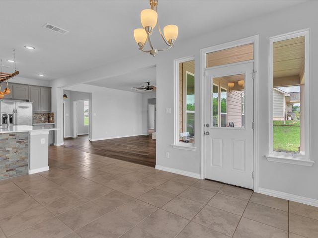 1013 Northern Oaks Court, Springtown, TX 76082