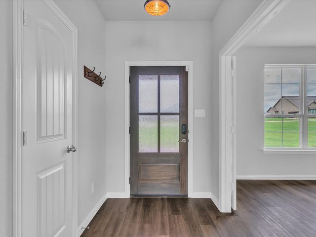 1013 Northern Oaks Court, Springtown, TX 76082