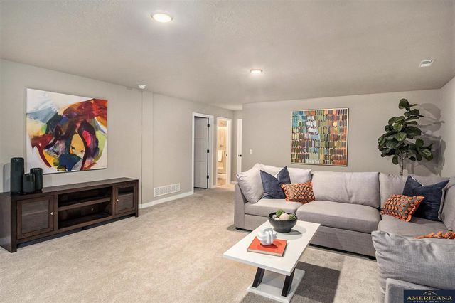 10702 Portage Drive, Papillion, NE 68046