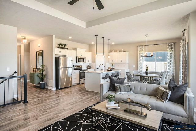 10702 Portage Drive, Papillion, NE 68046