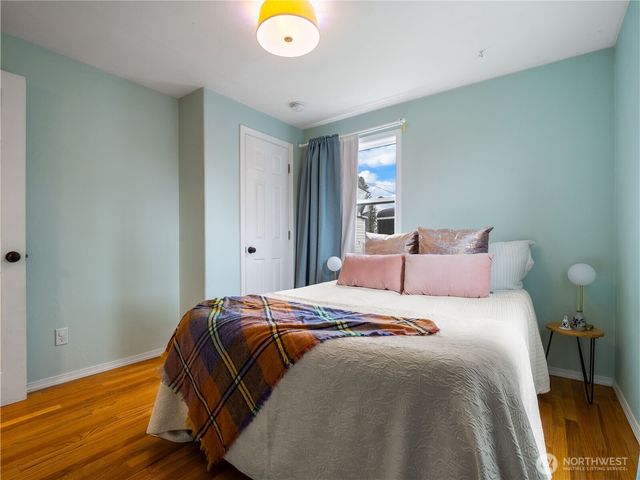 922 5th Street NW, Puyallup, WA 98371