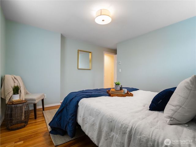 922 5th Street NW, Puyallup, WA 98371