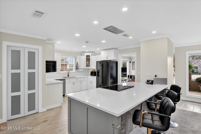 67163 E Diamondhead Drive, Diamondhead, MS 39525