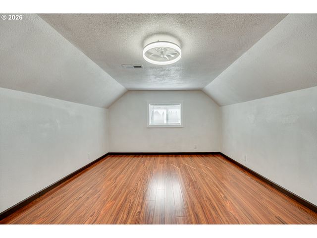 2901 FRUIT VALLEY Rd, Vancouver, WA 98660