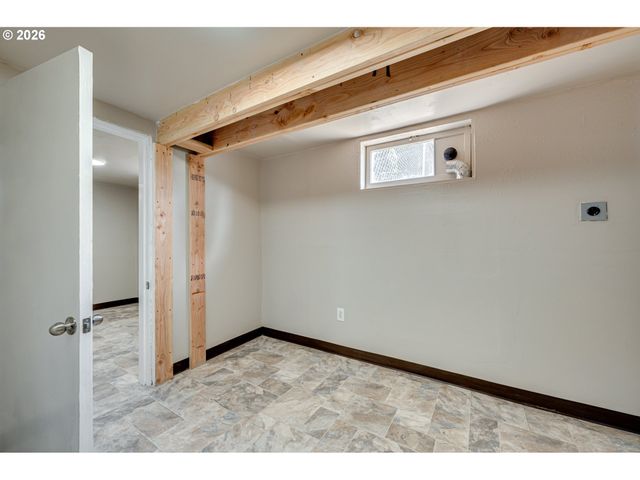 2901 FRUIT VALLEY Rd, Vancouver, WA 98660