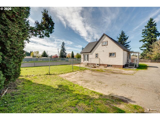 2901 FRUIT VALLEY Rd, Vancouver, WA 98660