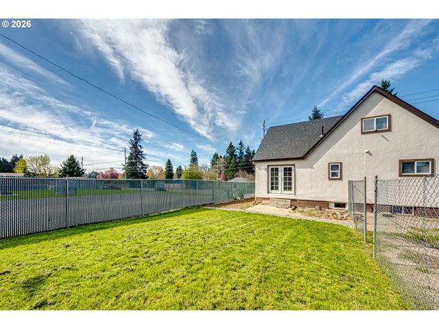 2901 FRUIT VALLEY Rd, Vancouver, WA 98660