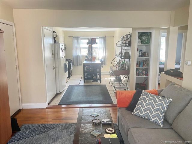 55 Oak Ridge Drive 60, New Haven, CT 06513