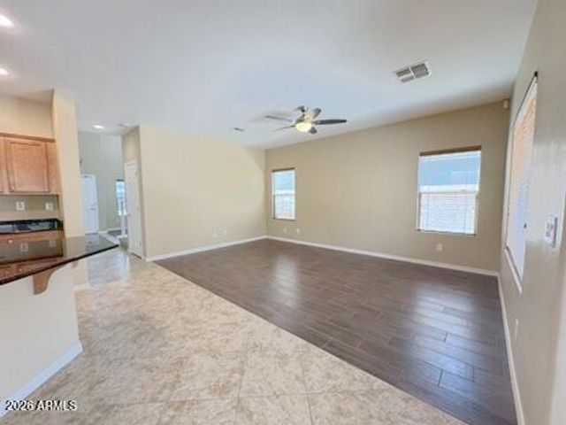 2526 W DESERT VISTA Trail, Phoenix, AZ 85085