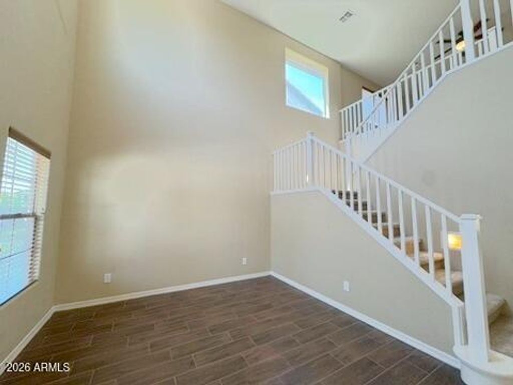 2526 W DESERT VISTA Trail, Phoenix, AZ 85085
