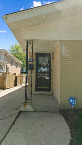 9517 Lavergne Avenue, Skokie, IL 60077