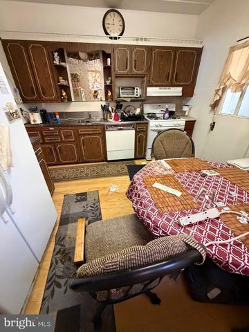 5429 ARLINGTON ST, Philadelphia, PA 19131