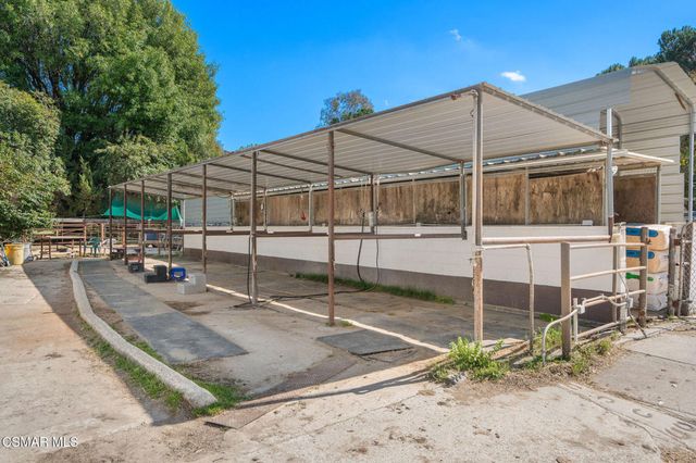 24816 Aden Avenue, Newhall, CA 91321