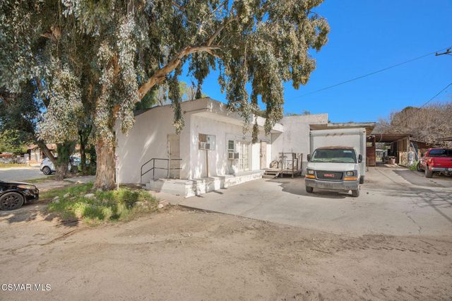 24816 Aden Avenue, Newhall, CA 91321