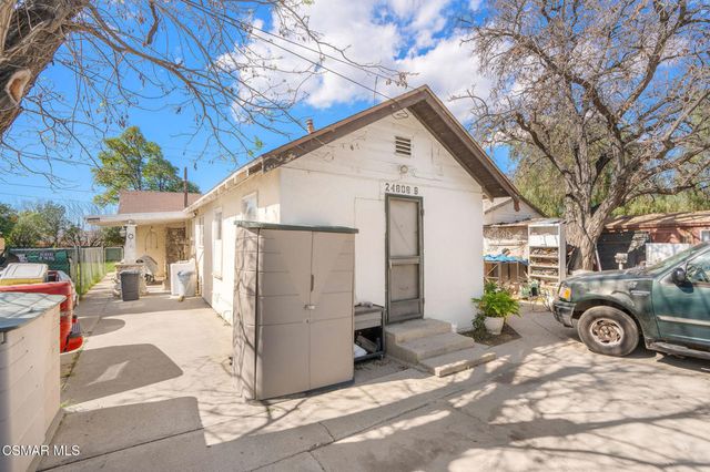 24816 Aden Avenue, Newhall, CA 91321