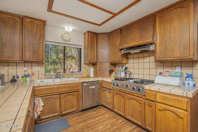 24816 Aden Avenue, Newhall, CA 91321