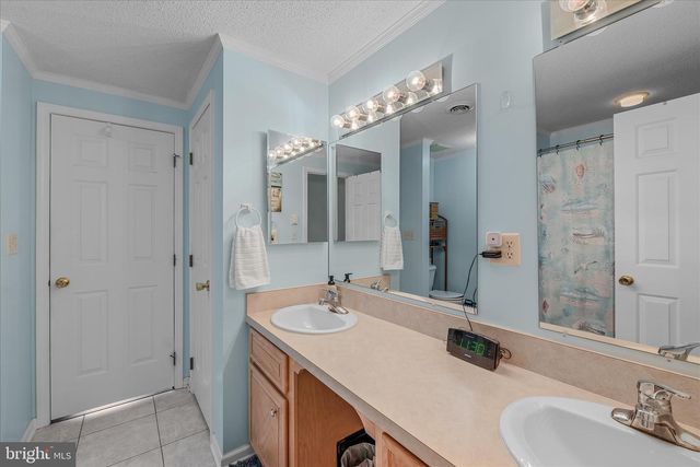 302 PRADO WAY, Berkeley Springs, WV 25411
